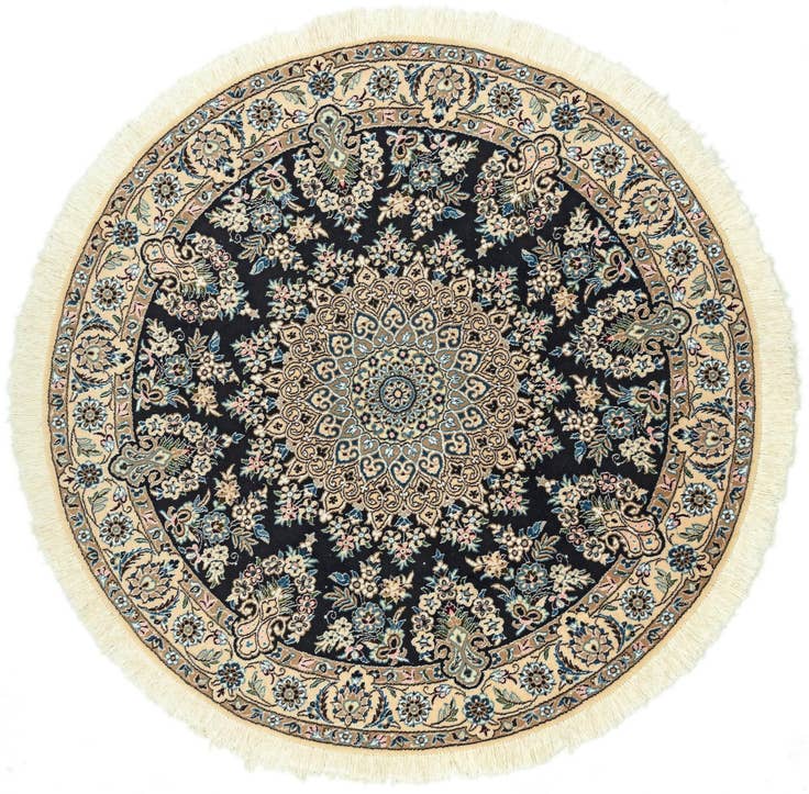 Detail image of 4' 11 x 4' 11 Nain Round Rug