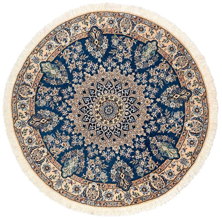 Detail image of 4' 11 x 4' 11 Nain Round Rug