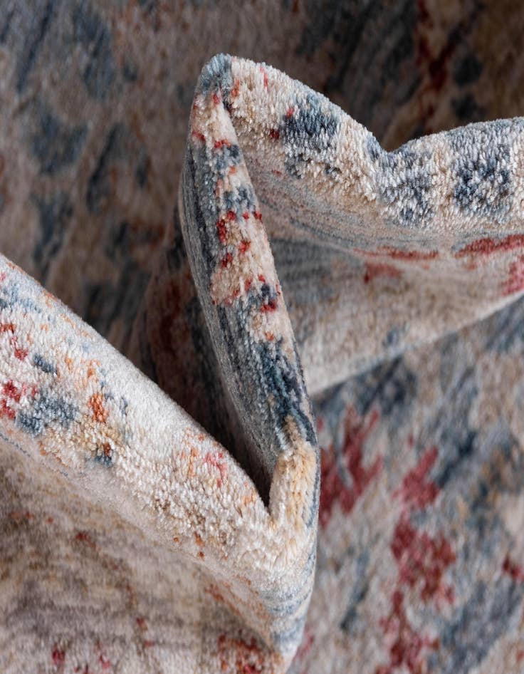 Detail image of 5' x 5' Noble Round Rug