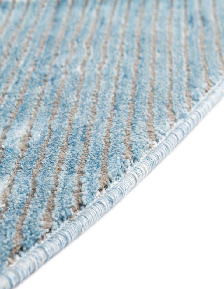 Detail image of 6' 7 x 6' 10 Noble Round Rug