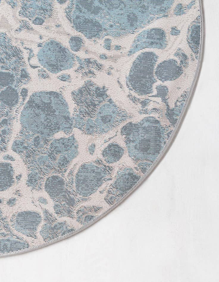 Detail image of 7' x 7' Oasis Round Rug