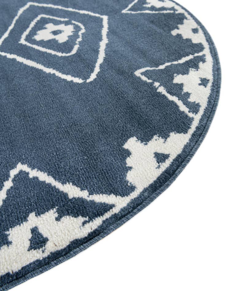 Detail image of 4' x 4' Oslo Round Rug