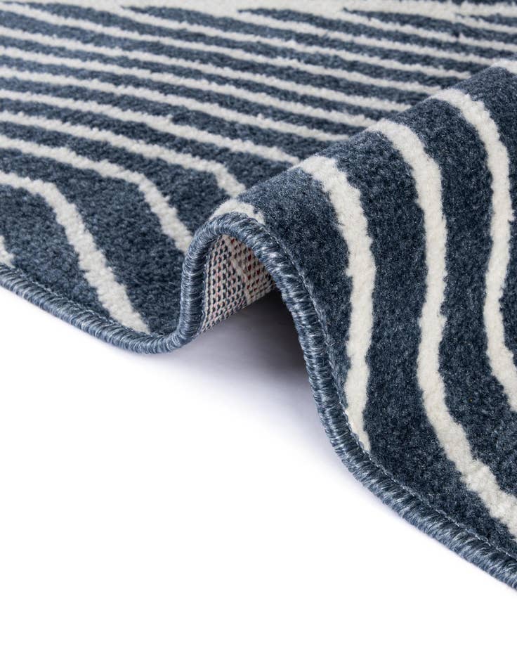 Detail image of 6' x 6' Oslo Round Rug