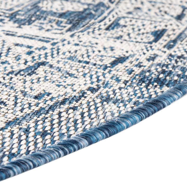 3' x 3' Easy-Clean Aztec Indoor / Outdoor Round Rug