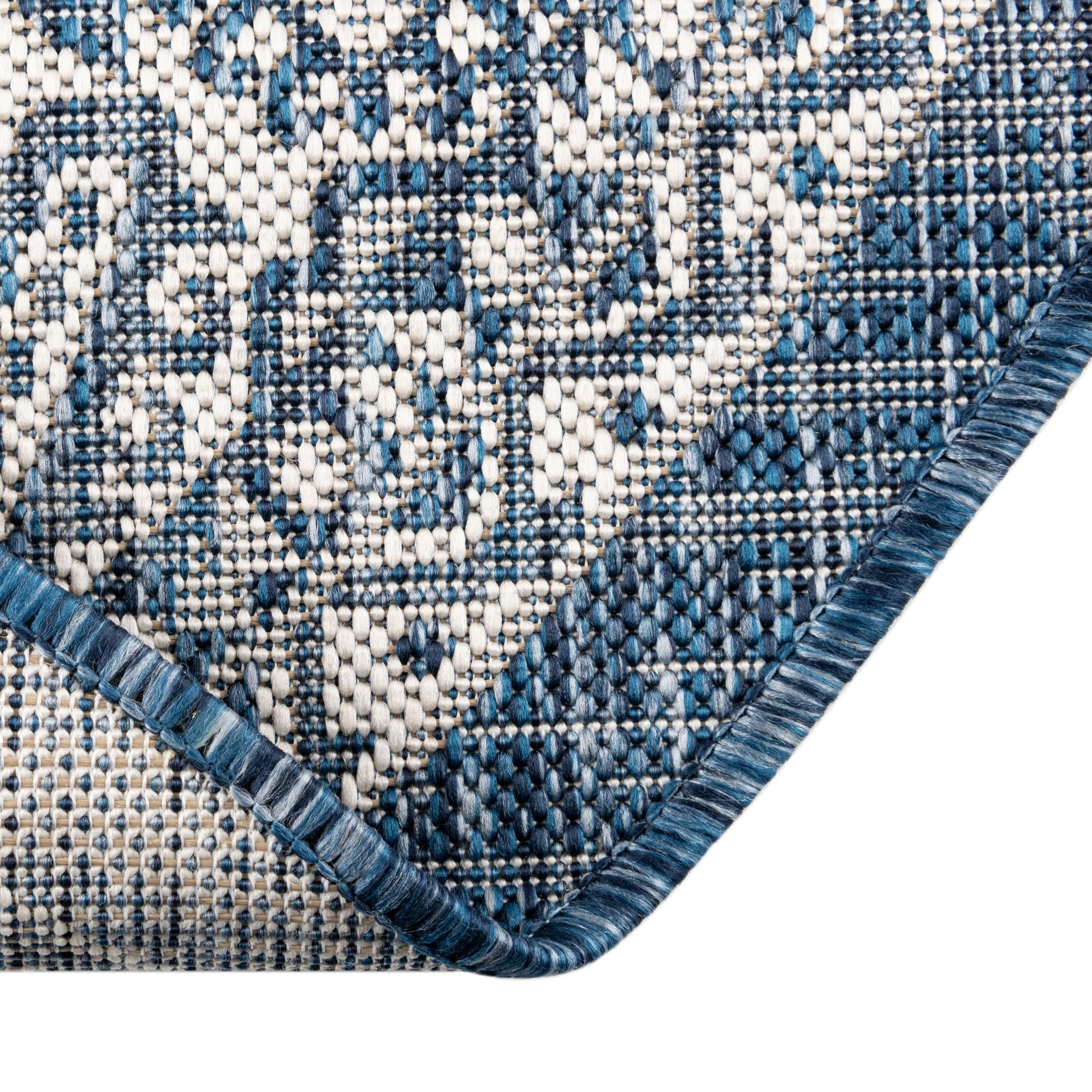 4' x 4' Easy-Clean Aztec Indoor / Outdoor Round Rug
