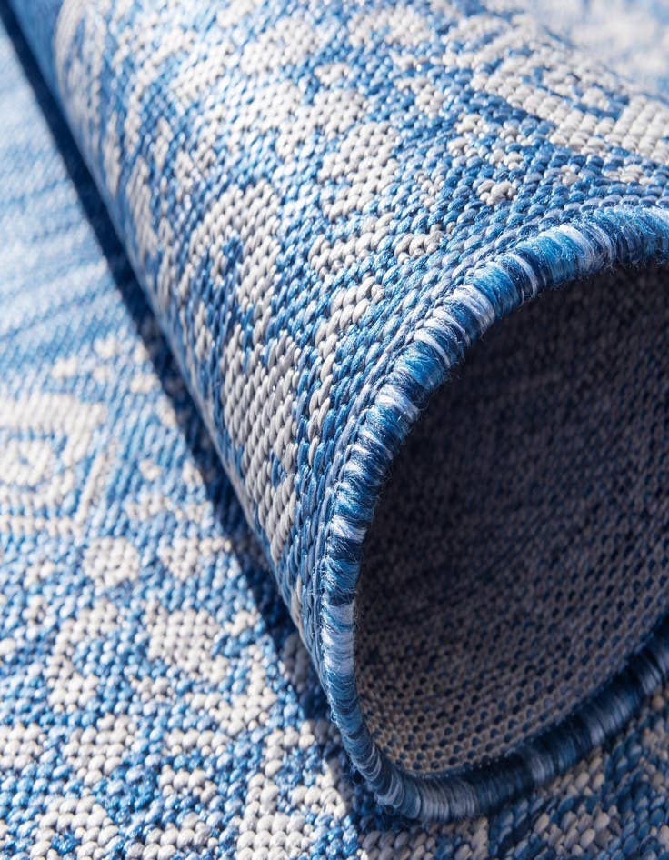 Detail image of 4' x 4'  Washable Border Indoor / Outdoor Round Rug