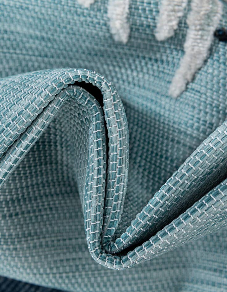 Detail image of 8' 2 x 8' 2  Washable Botanical Indoor / Outdoor Round Rug