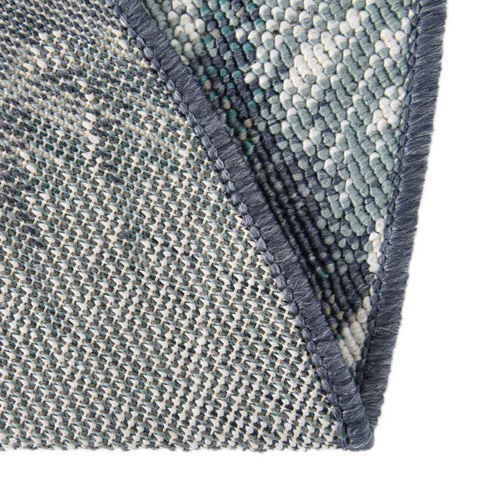4' x 4' Easy-Clean Coastal Indoor / Outdoor Round Rug