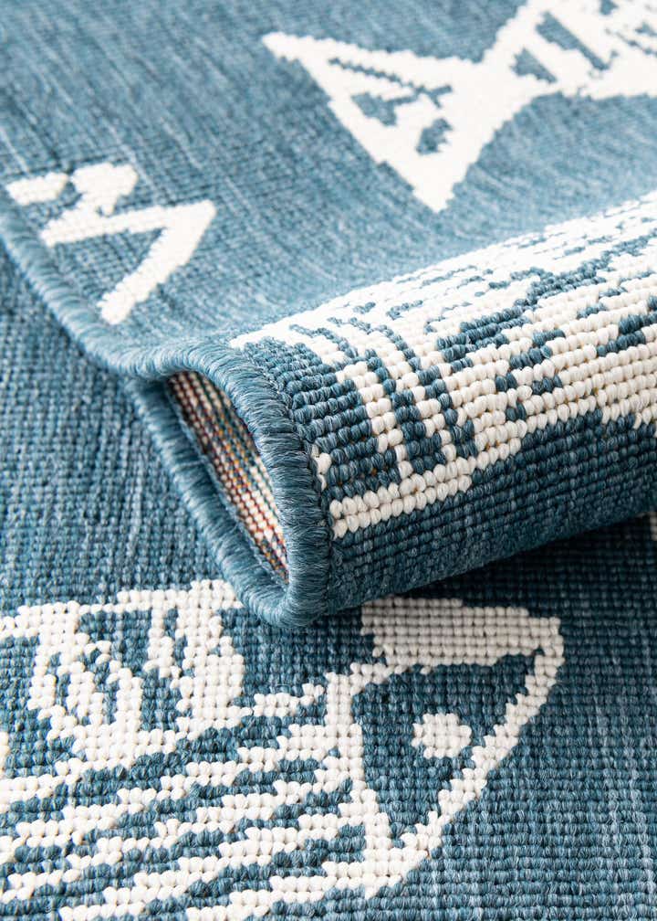 4' x 4' Easy-Clean Coastal Indoor / Outdoor Round Rug