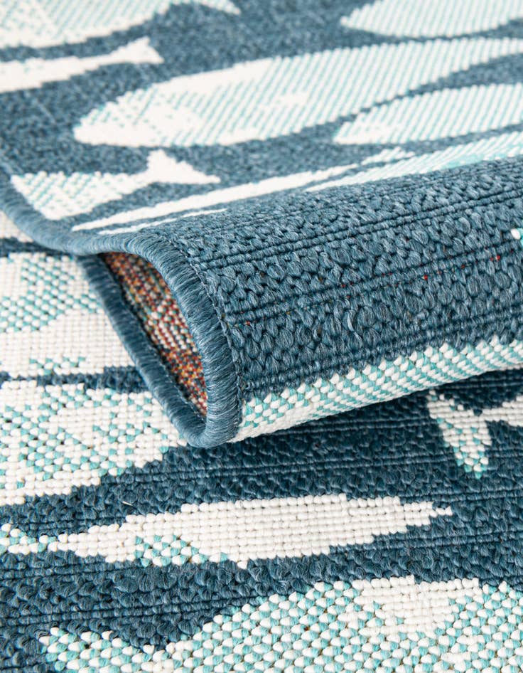 Detail image of 4' x 4' Easy-Clean Coastal Indoor / Outdoor Round Rug