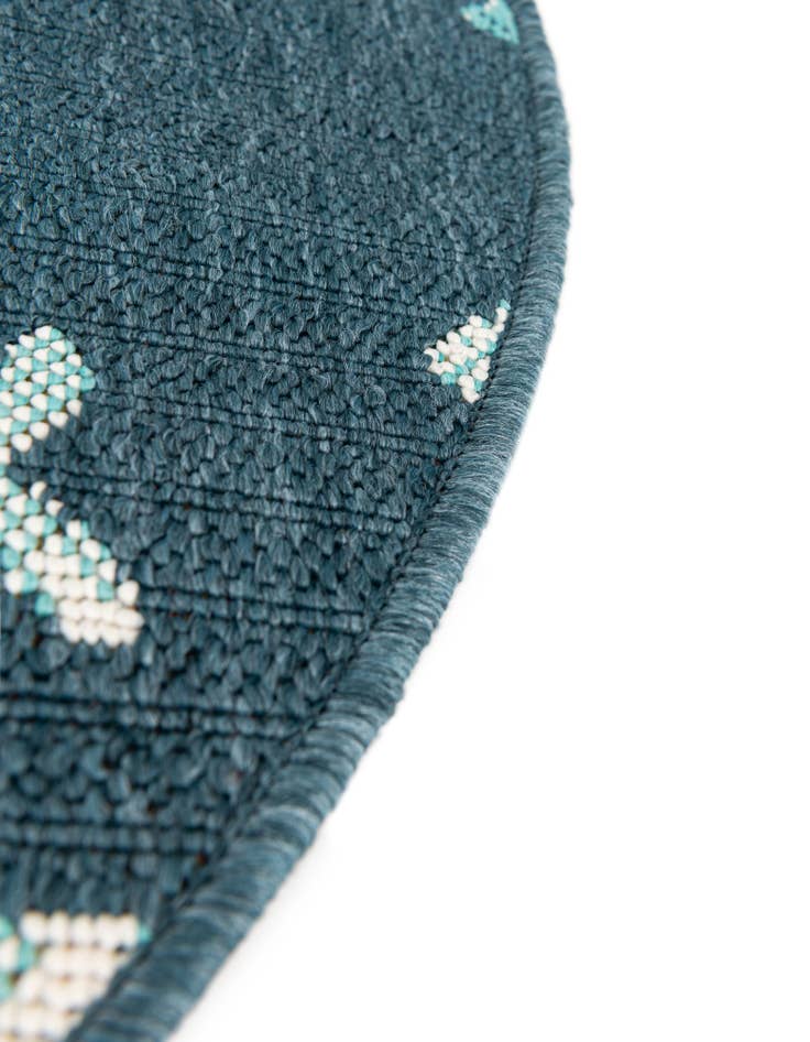 Detail image of 4' x 4' Easy-Clean Coastal Indoor / Outdoor Round Rug