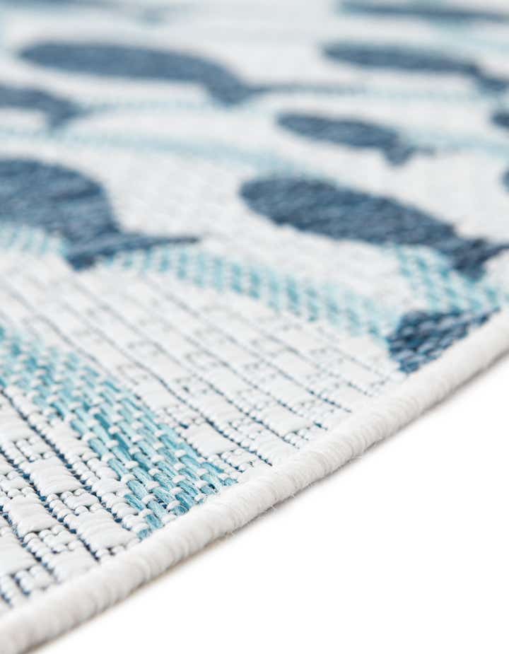 13' x 13' Easy-Clean Coastal Indoor / Outdoor Round Rug