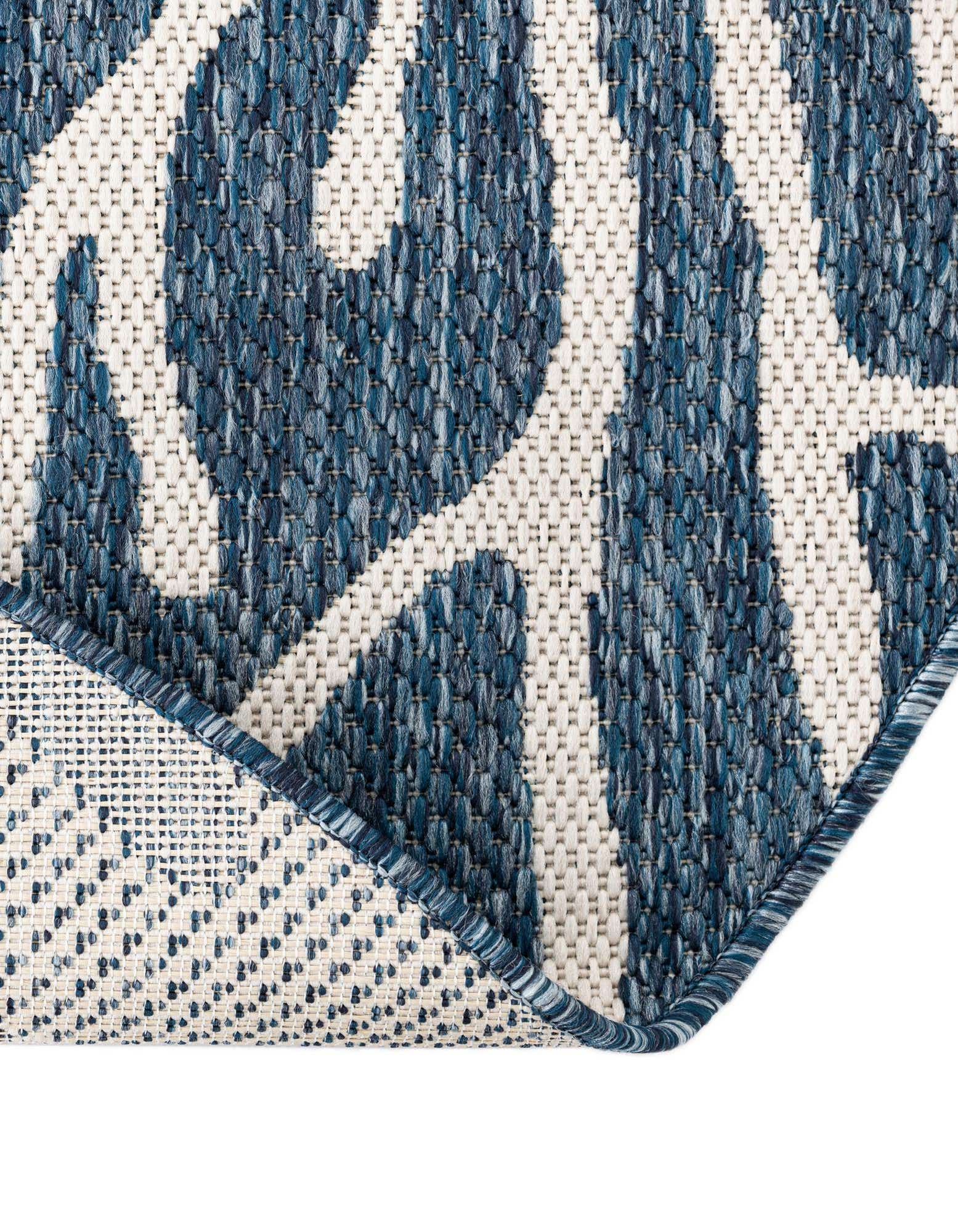 7' 10 x 7' 10 Easy-Clean Coastal Indoor / Outdoor Round Rug