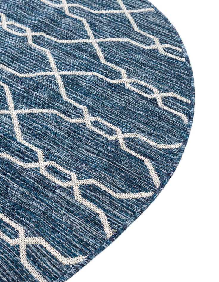 Detail image of 4' x 4' Washable Lattice Indoor / Outdoor Round Rug
