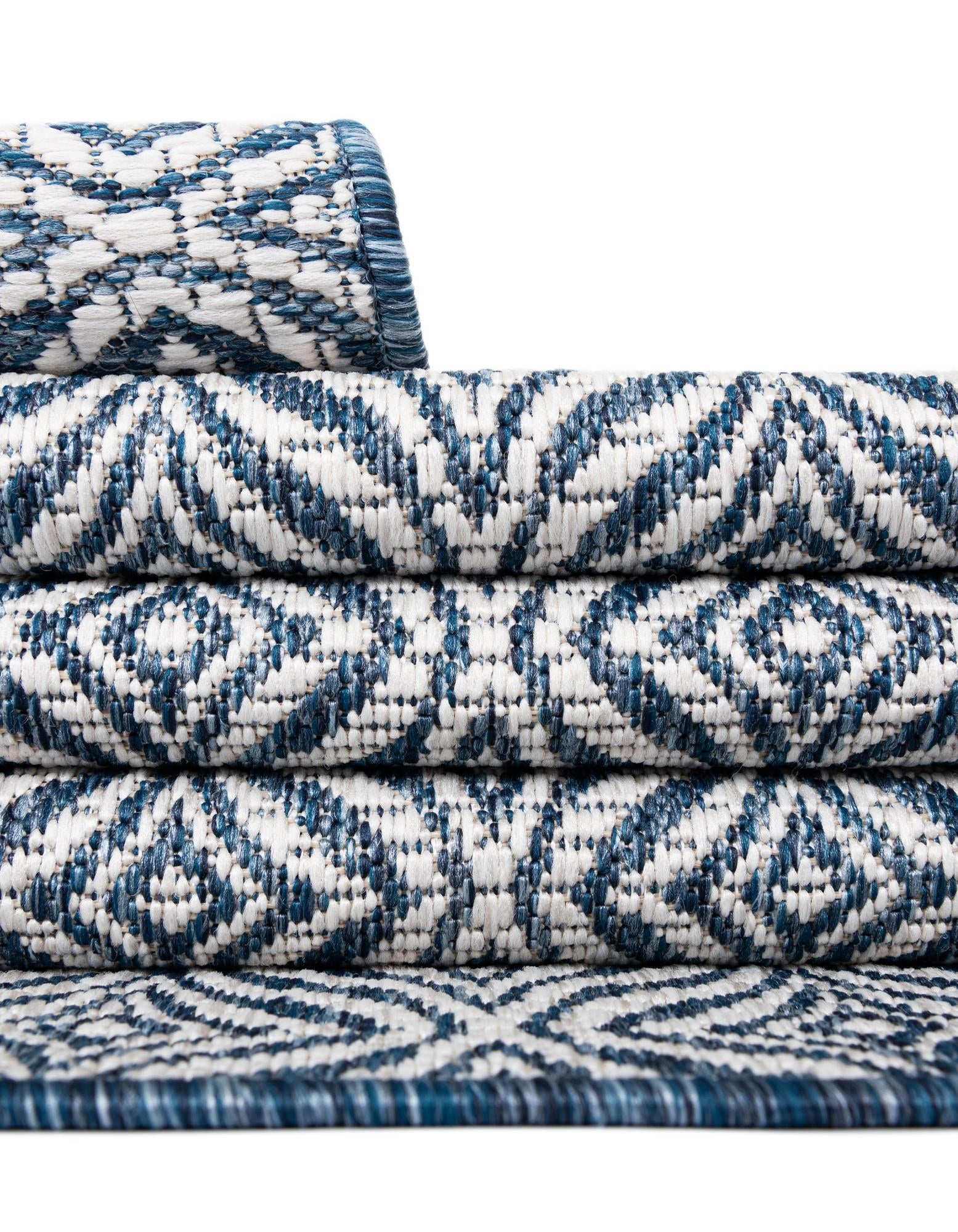 4' x 4' Easy-Clean Lattice Indoor / Outdoor Round Rug