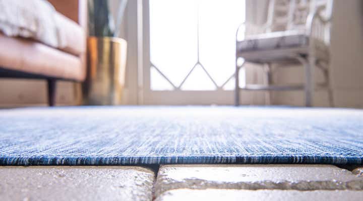 10' 8 x 10' 8 Easy-Clean Modern Indoor / Outdoor Round Rug
