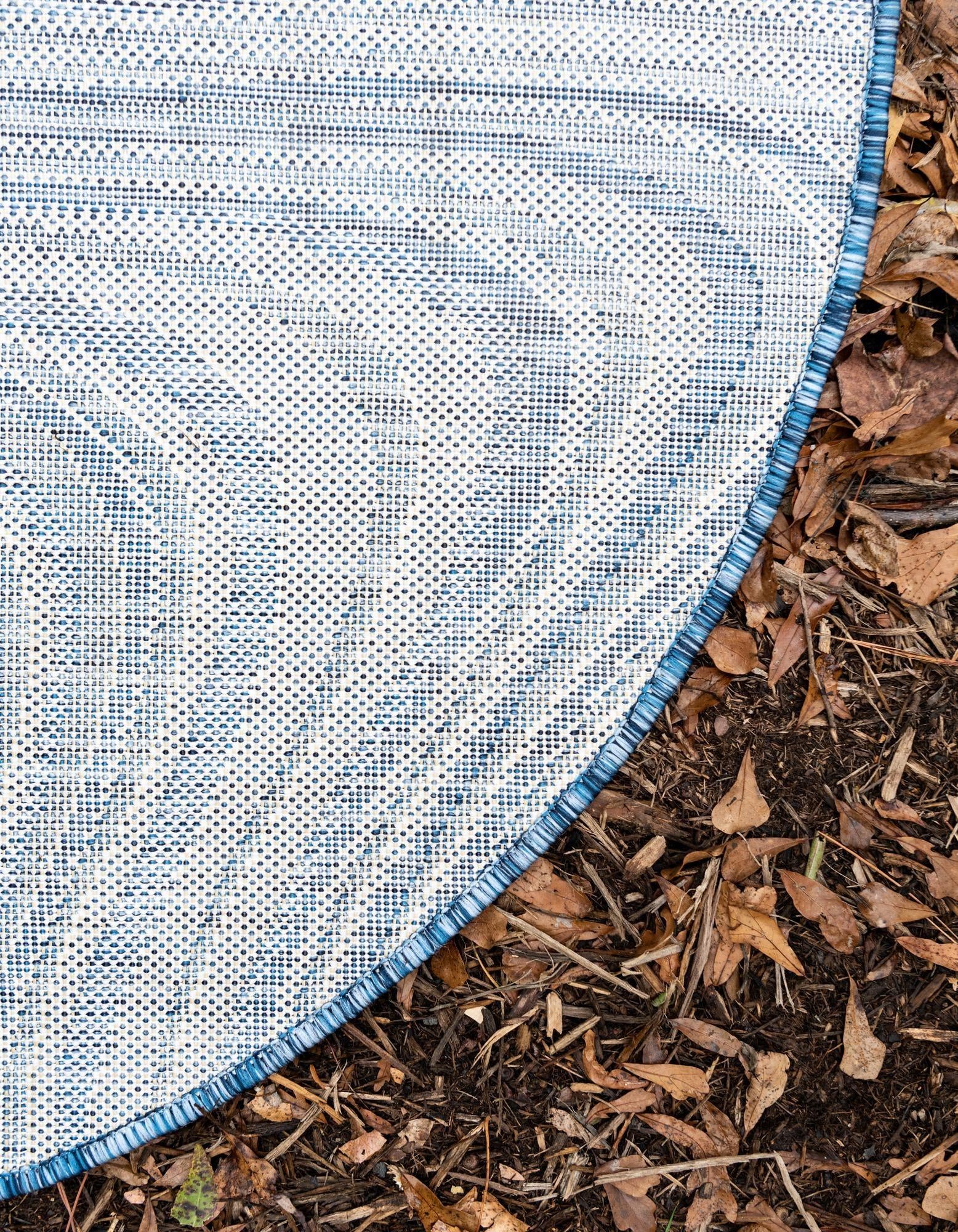 4' x 4' Easy-Clean Modern Indoor / Outdoor Round Rug