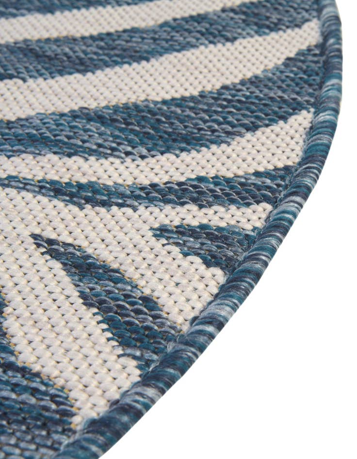 Detail image of 4' x 4' Easy-Clean Safari Indoor / Outdoor Round Rug
