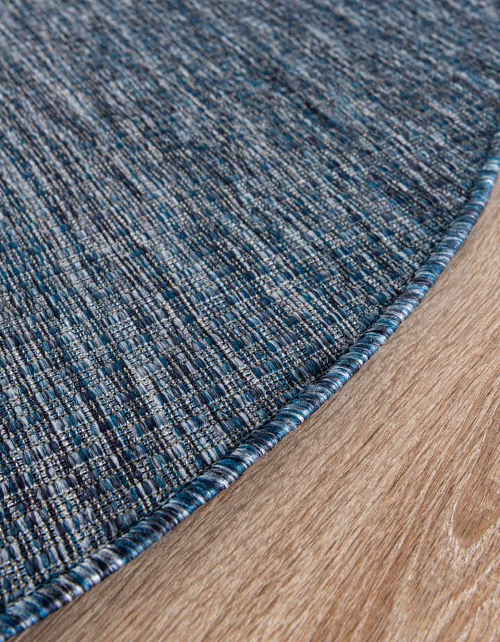 5' 3 x 5' 3 Easy-Clean Solid Indoor / Outdoor Round Rug