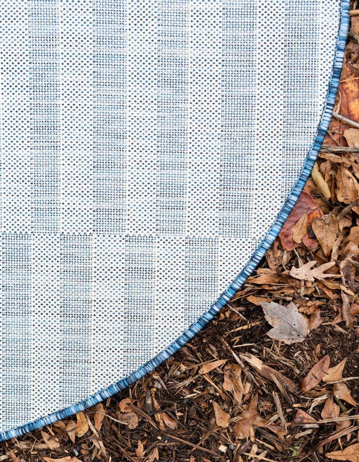 Detail image of 12' x 12' Easy-Clean Striped Indoor / Outdoor Round Rug