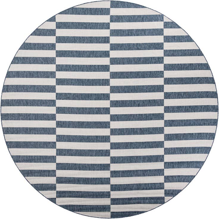 Detail image of 12' x 12' Easy-Clean Striped Indoor / Outdoor Round Rug