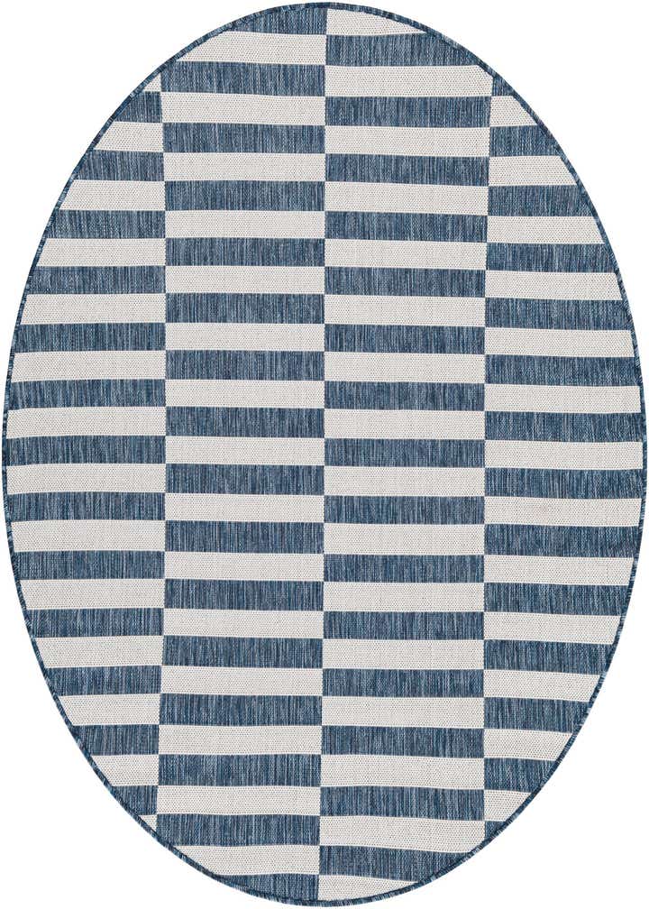 5' 3 x 5' 3 Easy-Clean Striped Indoor / Outdoor Round Rug