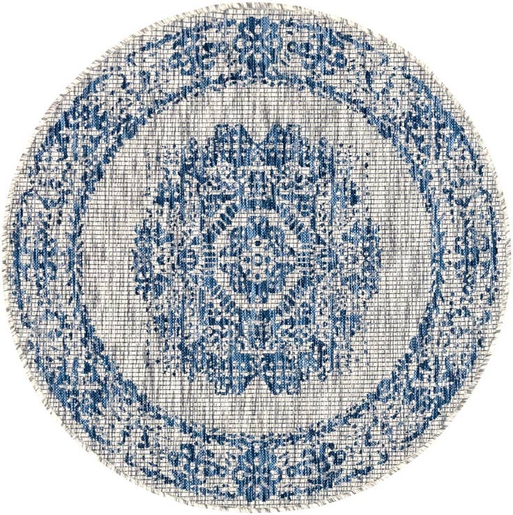 Detail image of 4' x 4' Easy-Clean Traditional Indoor / Outdoor Round Rug