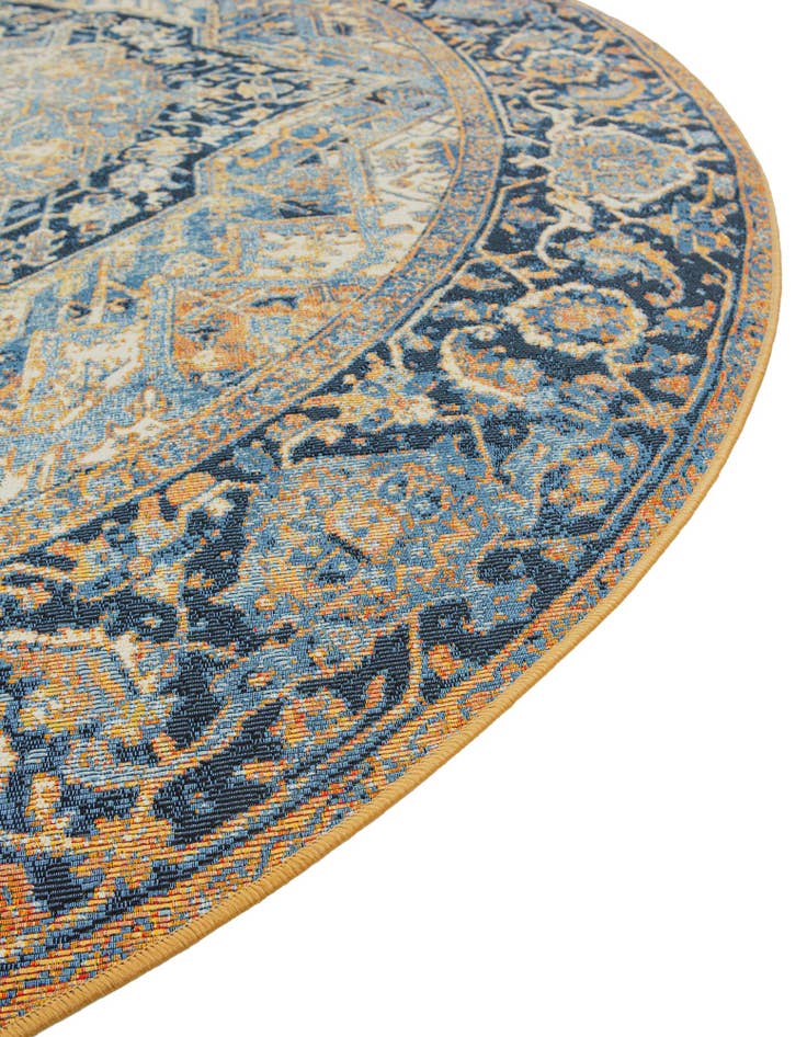 Detail image of 7' 10 x 7' 10 Easy-Clean Traditional Indoor / Outdoor Round Rug