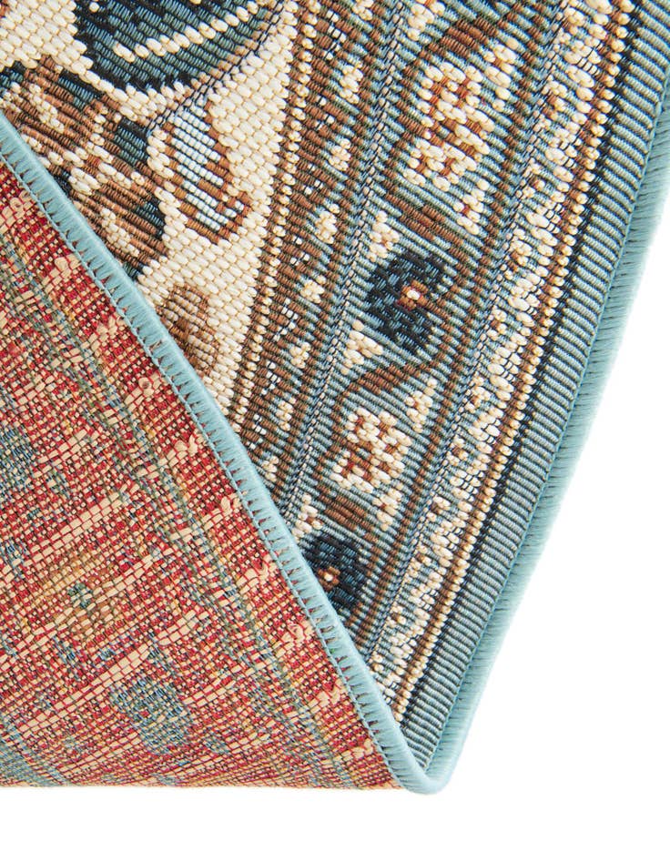 Detail image of 6' 1 x 6' 1 Easy-Clean Traditional Indoor / Outdoor Round Rug