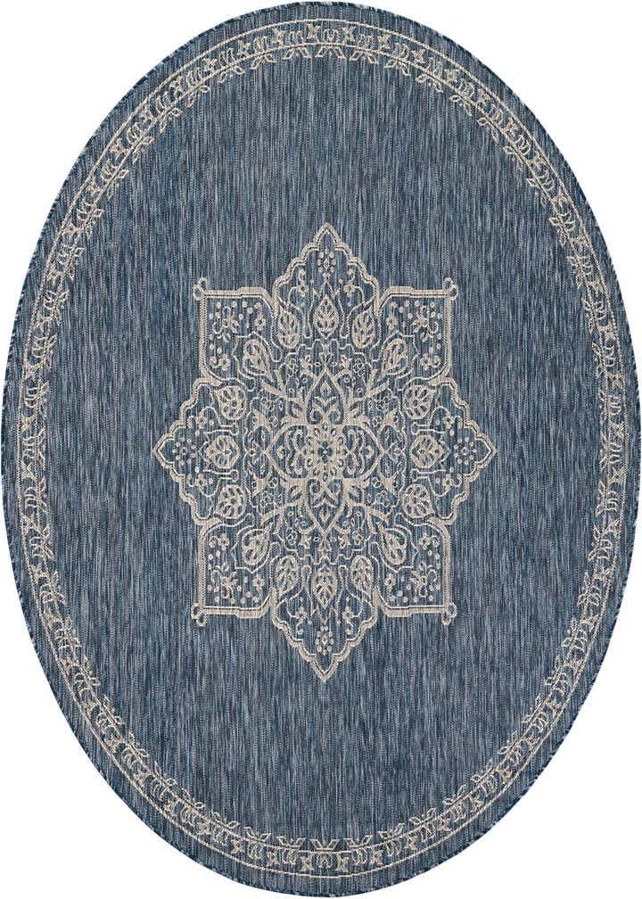 7' 10 x 7' 10 Easy-Clean Traditional Indoor / Outdoor Round Rug