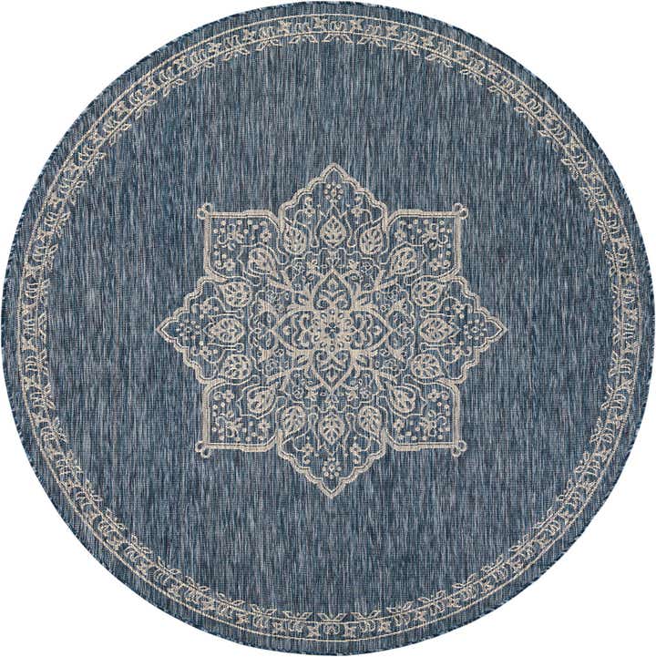 7' 10 x 7' 10 Easy-Clean Traditional Indoor / Outdoor Round Rug