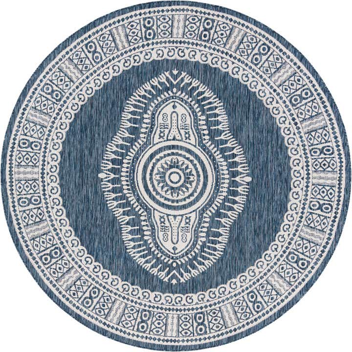 7' 10 x 7' 10 Easy-Clean Traditional Indoor / Outdoor Round Rug