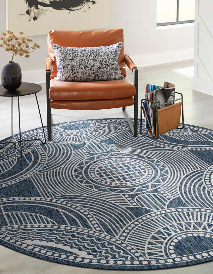 6' x 6' Easy-Clean Traditional Indoor / Outdoor Round Rug