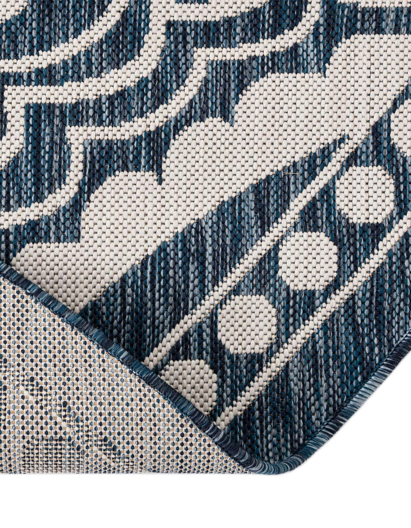 6' x 6' Easy-Clean Traditional Indoor / Outdoor Round Rug