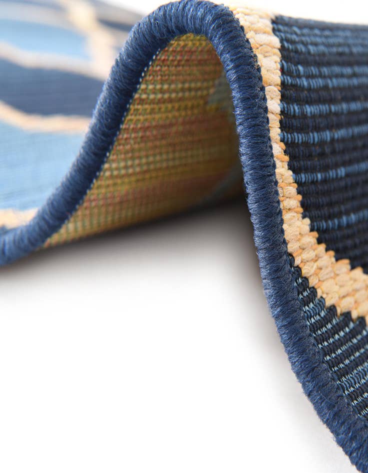 Detail image of 8' x 8'  Washable Trellis Indoor / Outdoor Round Rug