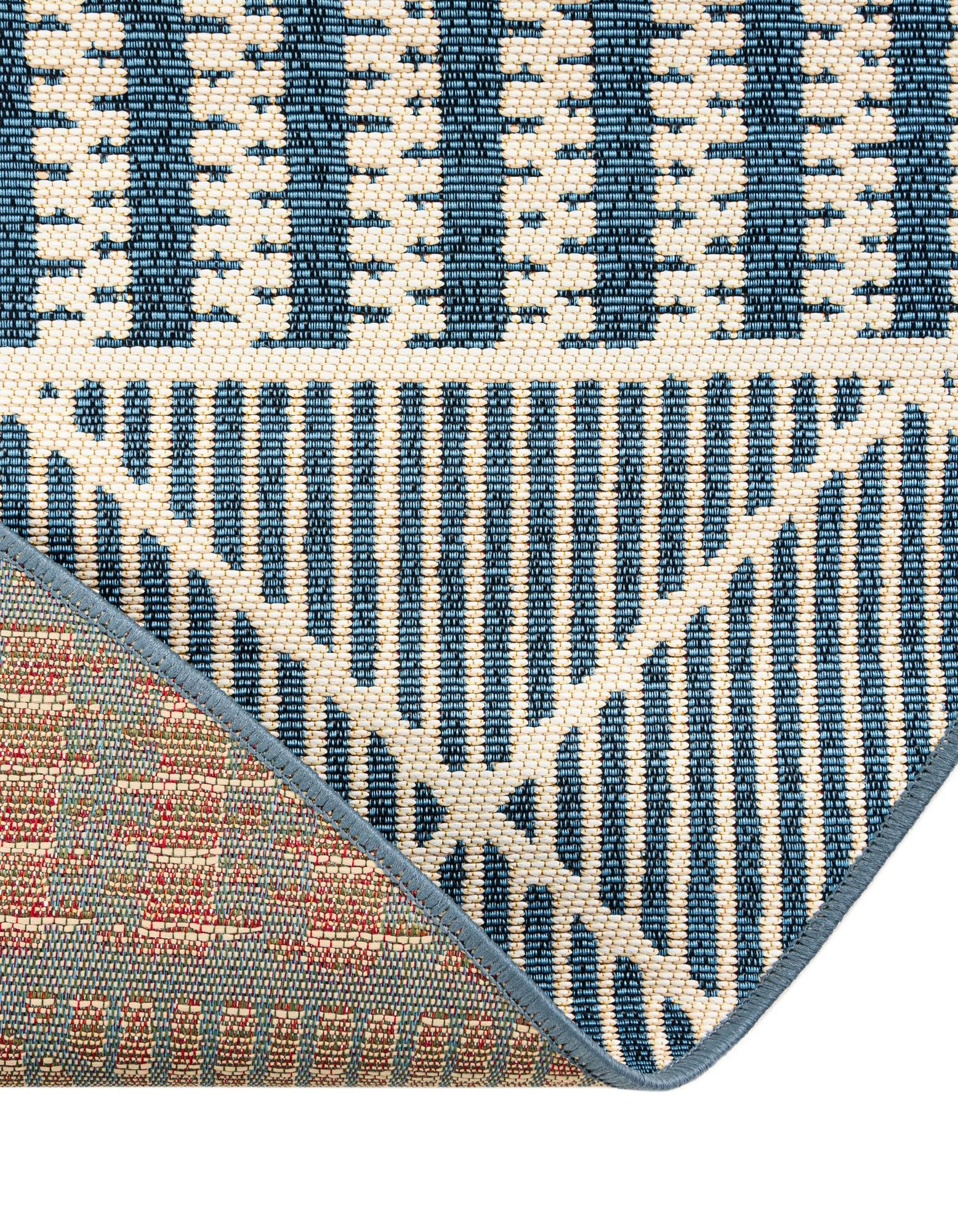 7' 10 x 7' 10 Easy-Clean Trellis Indoor / Outdoor Round Rug