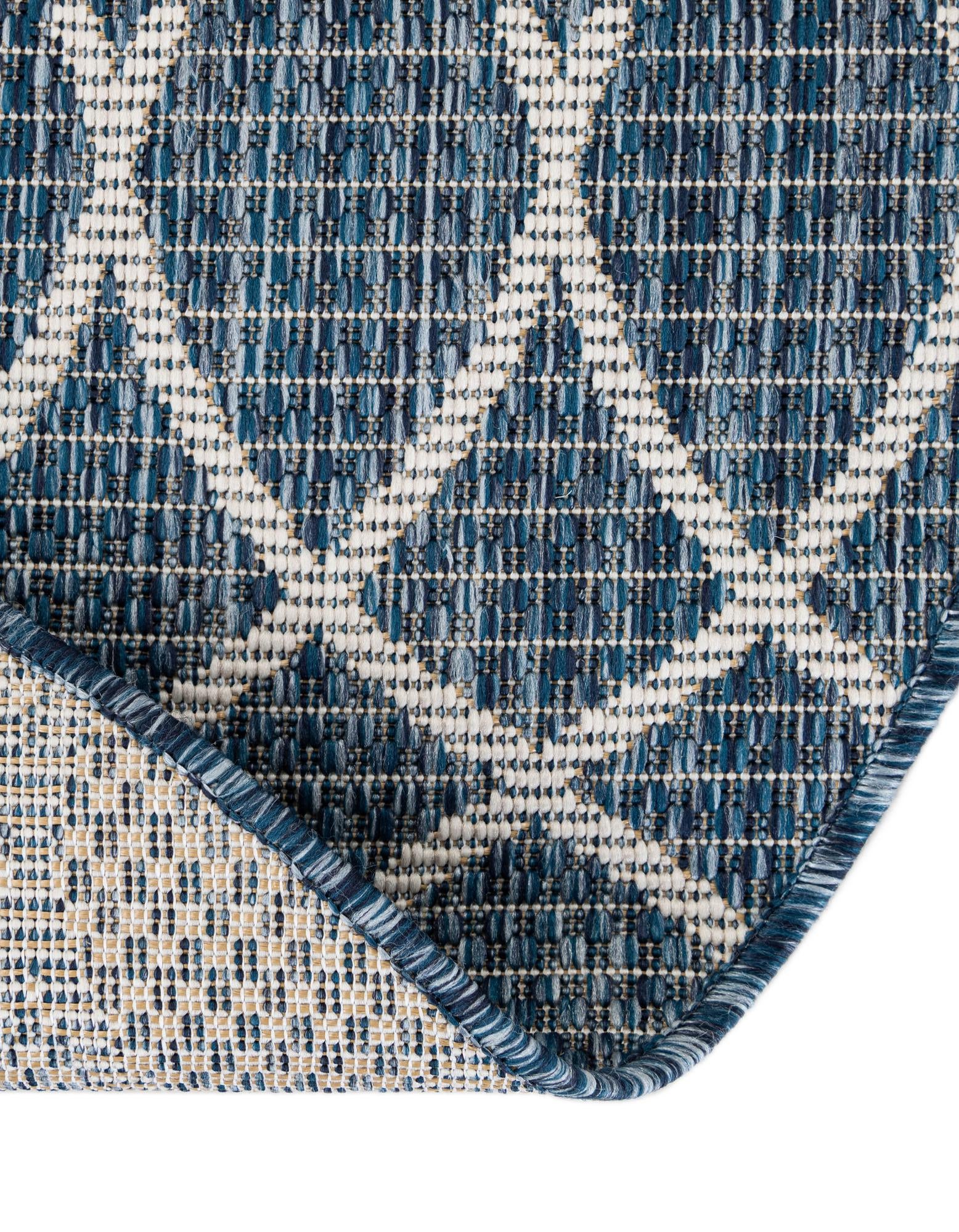 10' x 10' Easy-Clean Trellis Indoor / Outdoor Round Rug