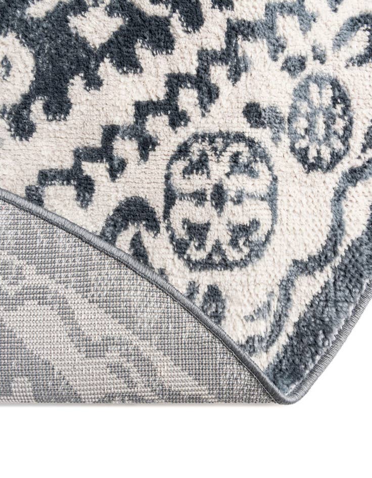 Detail image of 3' x 3' Oxford Round Rug