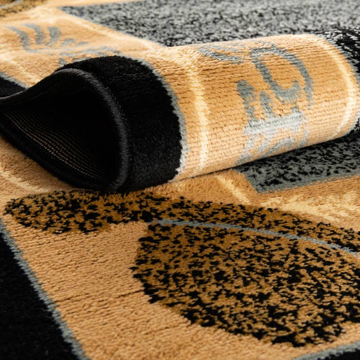 Detail image of 7' 10 x 7' 10 Pioneer Round Rug
