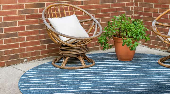 8' x 8' Easy-Clean Sabrina Soto Ola Indoor / Outdoor Round Rug