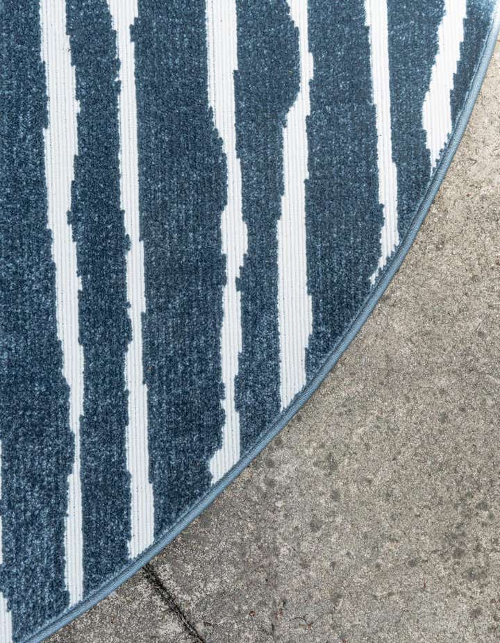 8' x 8' Easy-Clean Sabrina Soto Ola Indoor / Outdoor Round Rug