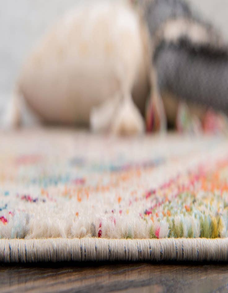 Detail image of 6' x 6'  Washable Santa Fe Round Rug