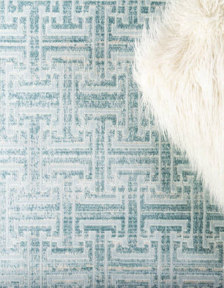Detail image of 8' x 8' Uptown Park Avenue Round Rug