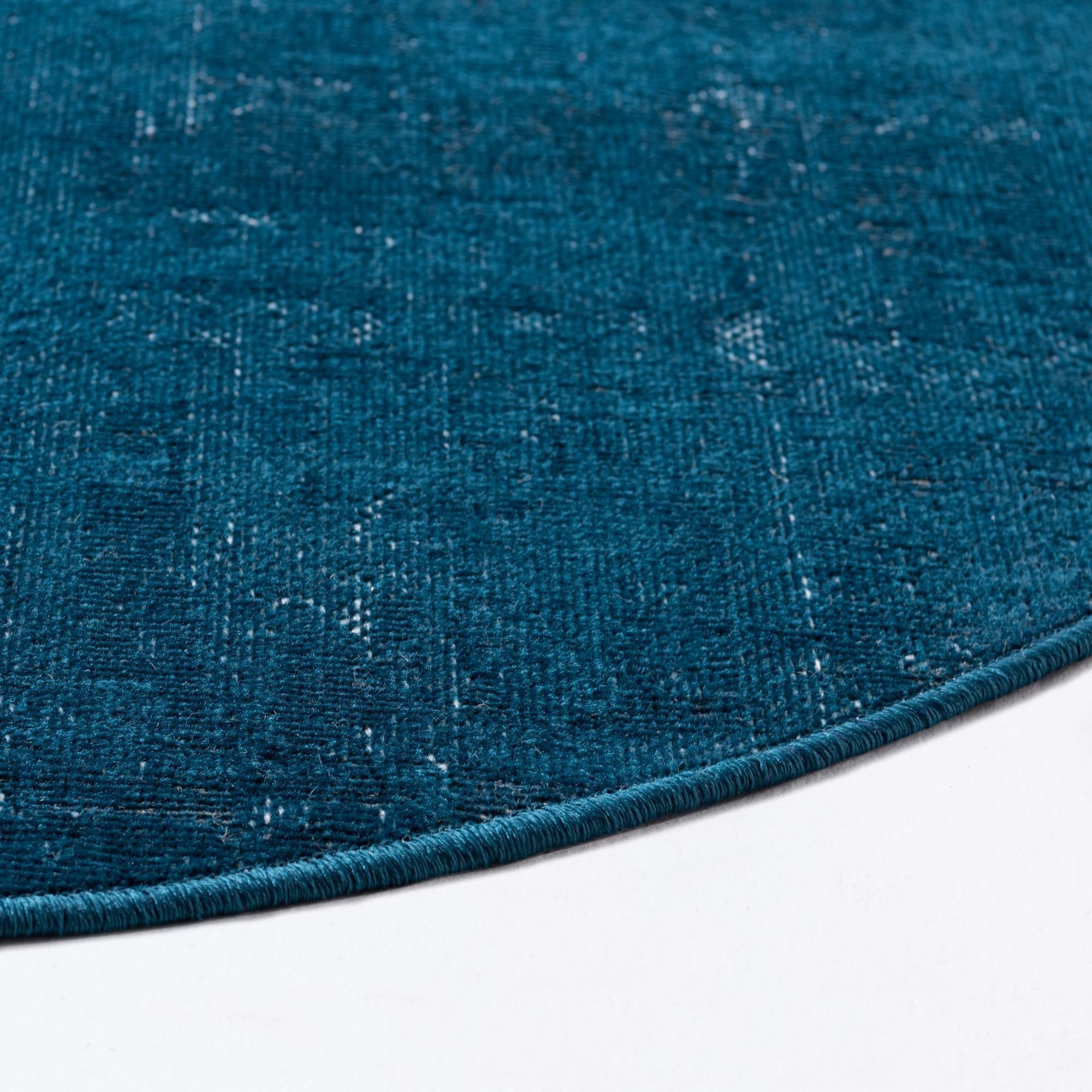 5' 3 x 5' 3 Valencia Round Rug