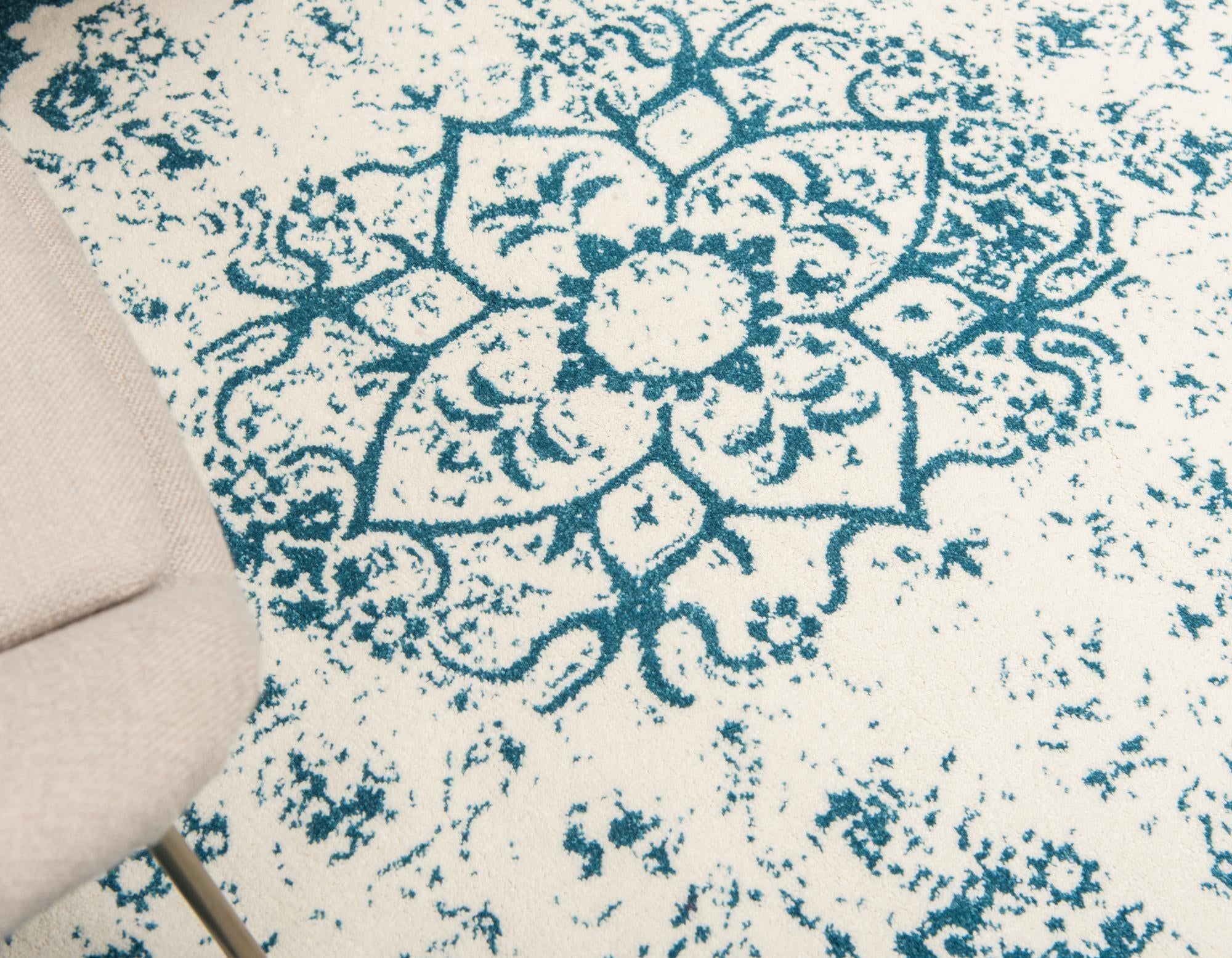 3' 3 x 3' 3 Venice Round Rug