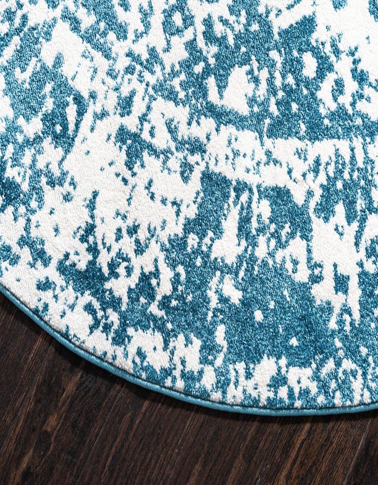 Detail image of 8' x 8' Venice Round Rug