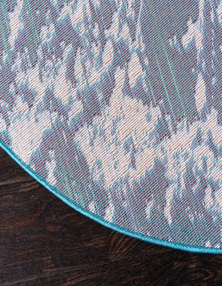 Detail image of 8' x 8' Venice Round Rug