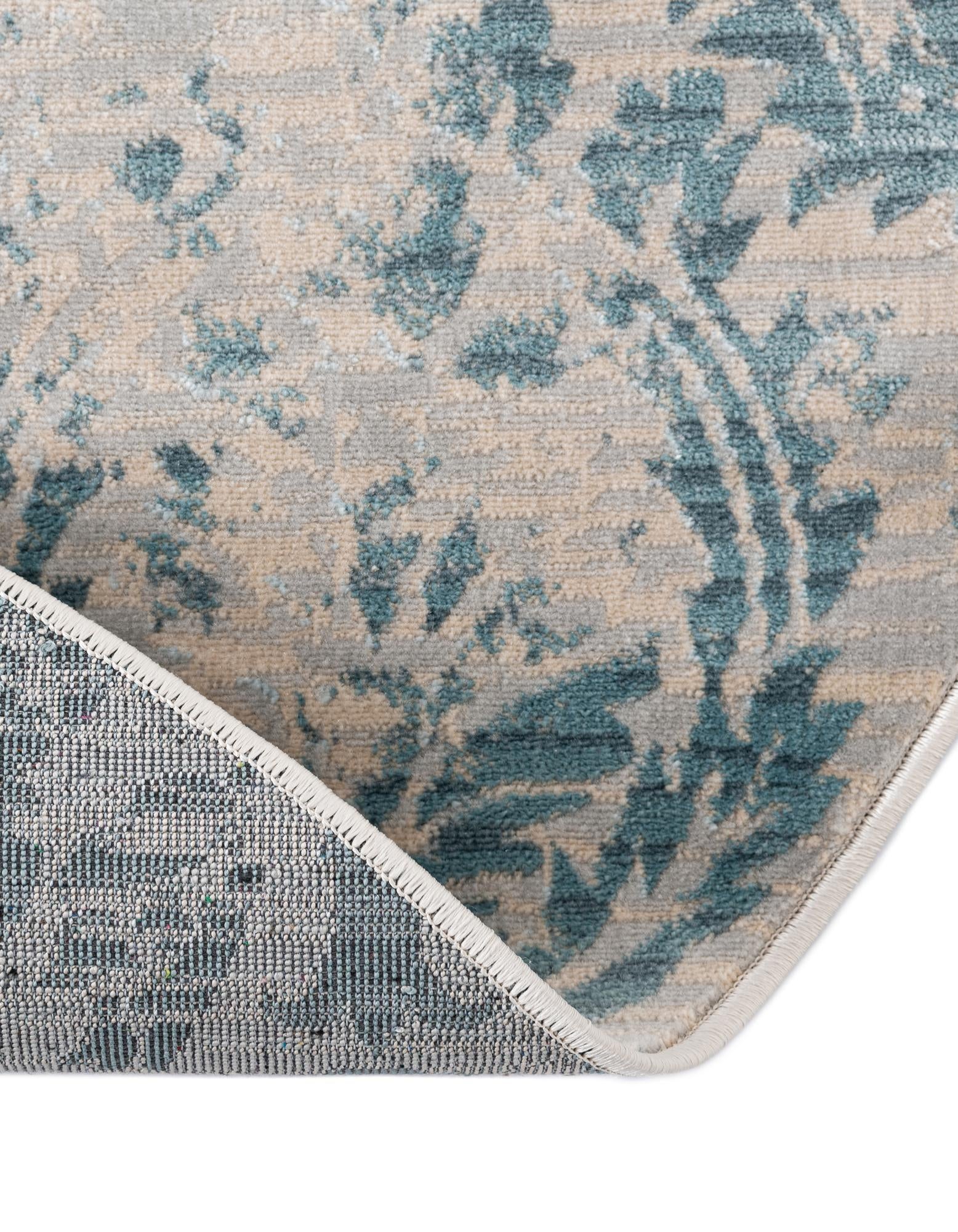 5' 3 x 5' 3 Victoria Round Rug