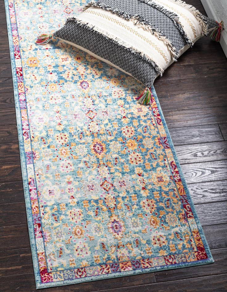 Detail image of 2' 7 x 9' 10 Alexis Runner Rug