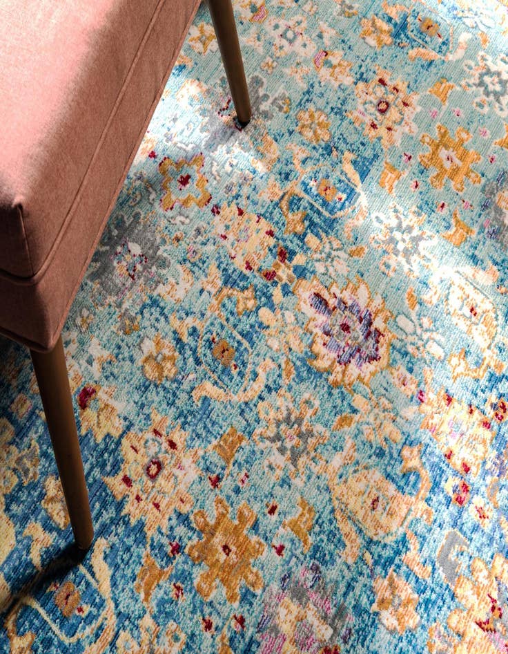 Detail image of 2' 7 x 9' 10 Alexis Runner Rug